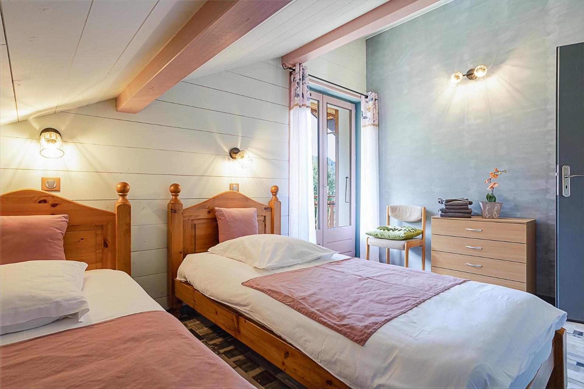 Chalet Les 4 Saisons - Ski, Parking Et Jardin ลาชาเปล-ดาบงด็องซ์ ภายนอก รูปภาพ